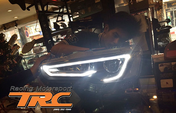 ไฟหน้า DRL LANCER EX 10 โปรเจคเตอร์ AUDI RS-5 รุ่นใหม่ ไฟเลี้ยววิ่ง เท่ห์สุดๆ (DRL Light Bar )